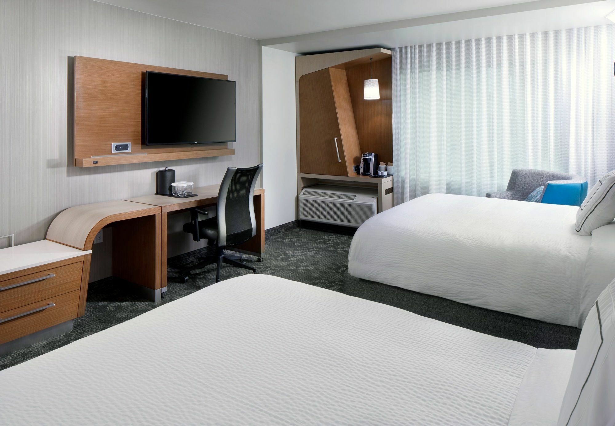 Courtyard By Marriott Intercontinental Airport Hotel Houston